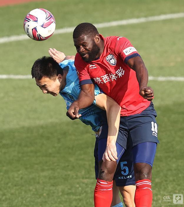 华德福德被对手完胜,前景堪忧,保级形势紧张 华德福德被对手完胜,前景堪忧,保级形势紧张