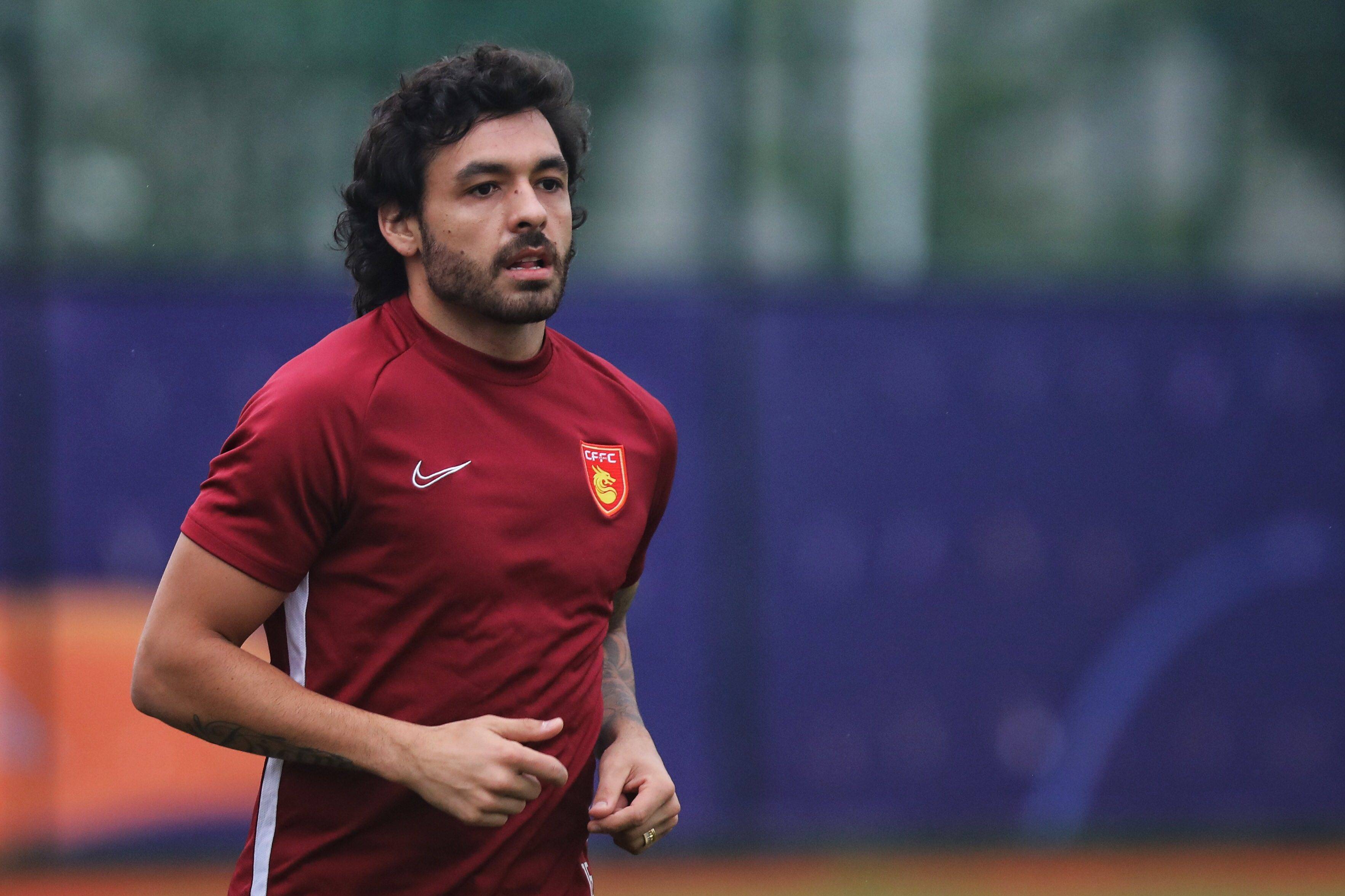 关于高拉特突破射门得手,助球队获胜的信息 关于高拉特突破射门得手,助球队获胜的信息