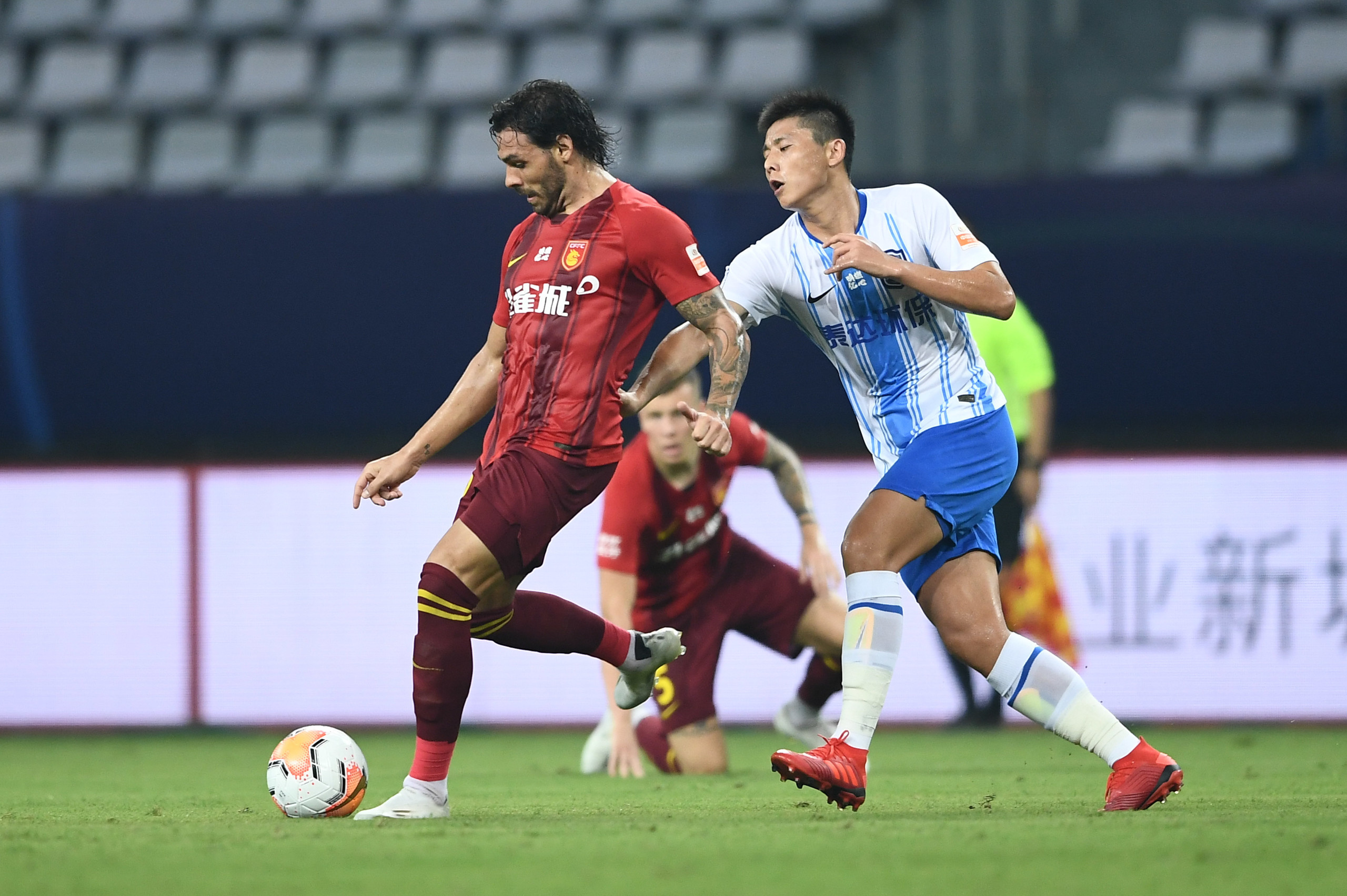 关于高拉特突破射门得手,助球队获胜的信息 关于高拉特突破射门得手,助球队获胜的信息