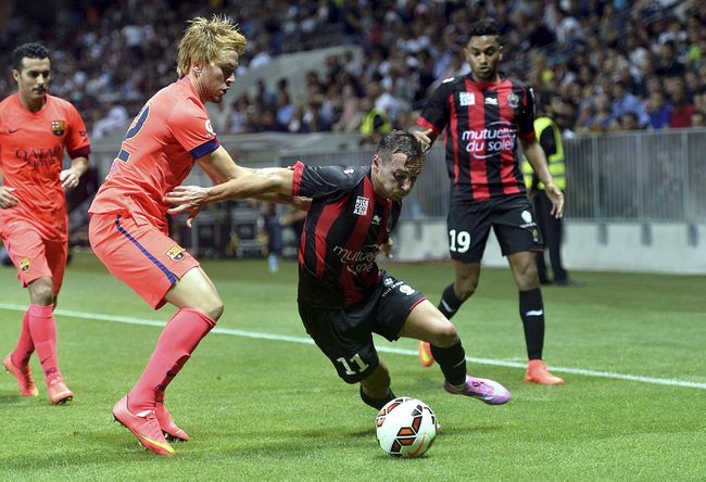 尼姆客场力克对手，表现出色